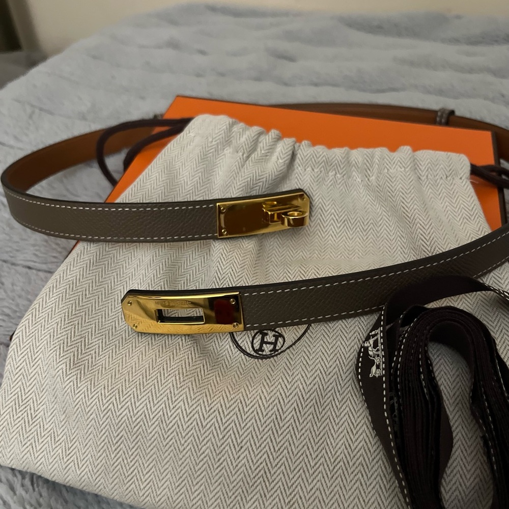 Hermes Etoupe Kelly 18 Belt with yellow gold